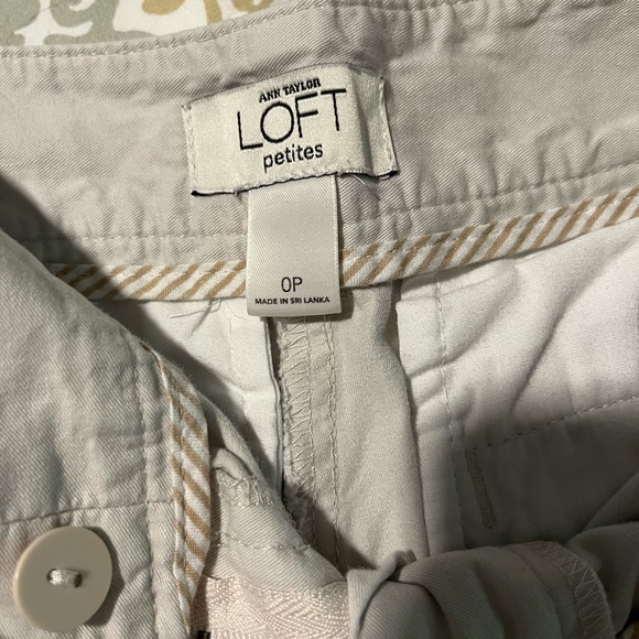 Loft Casual Short - Picture 3 of 3